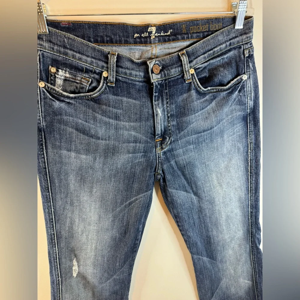 7 For All Mankind Women’s Slightly Distressed Blue 'A' Pocket Bootcut Jeans - Picture 2 of 6